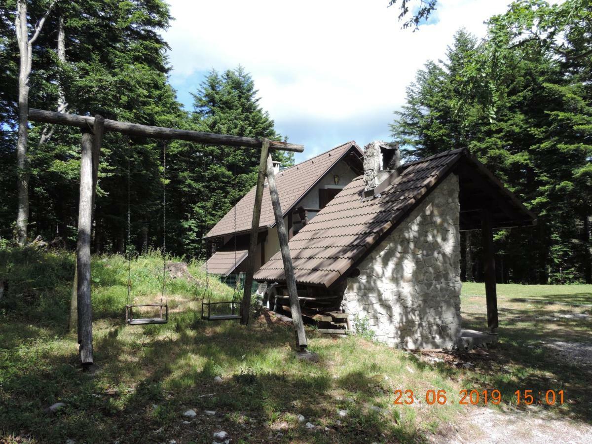 Guest House Nanos Віпава Екстер'єр фото